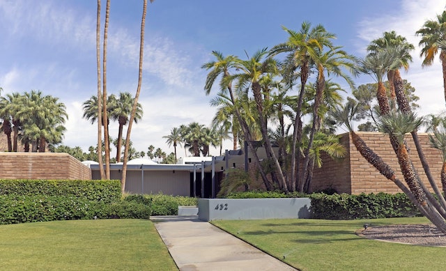 Leo DiCaprio Palm Springs Estate